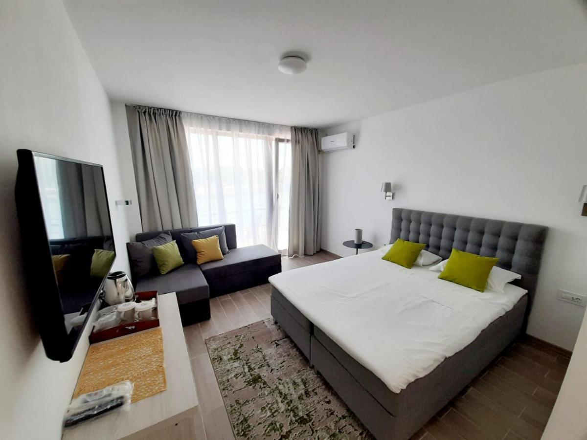 Adriano Pe Plaja Belona Hotel Eforie Nord Luaran gambar