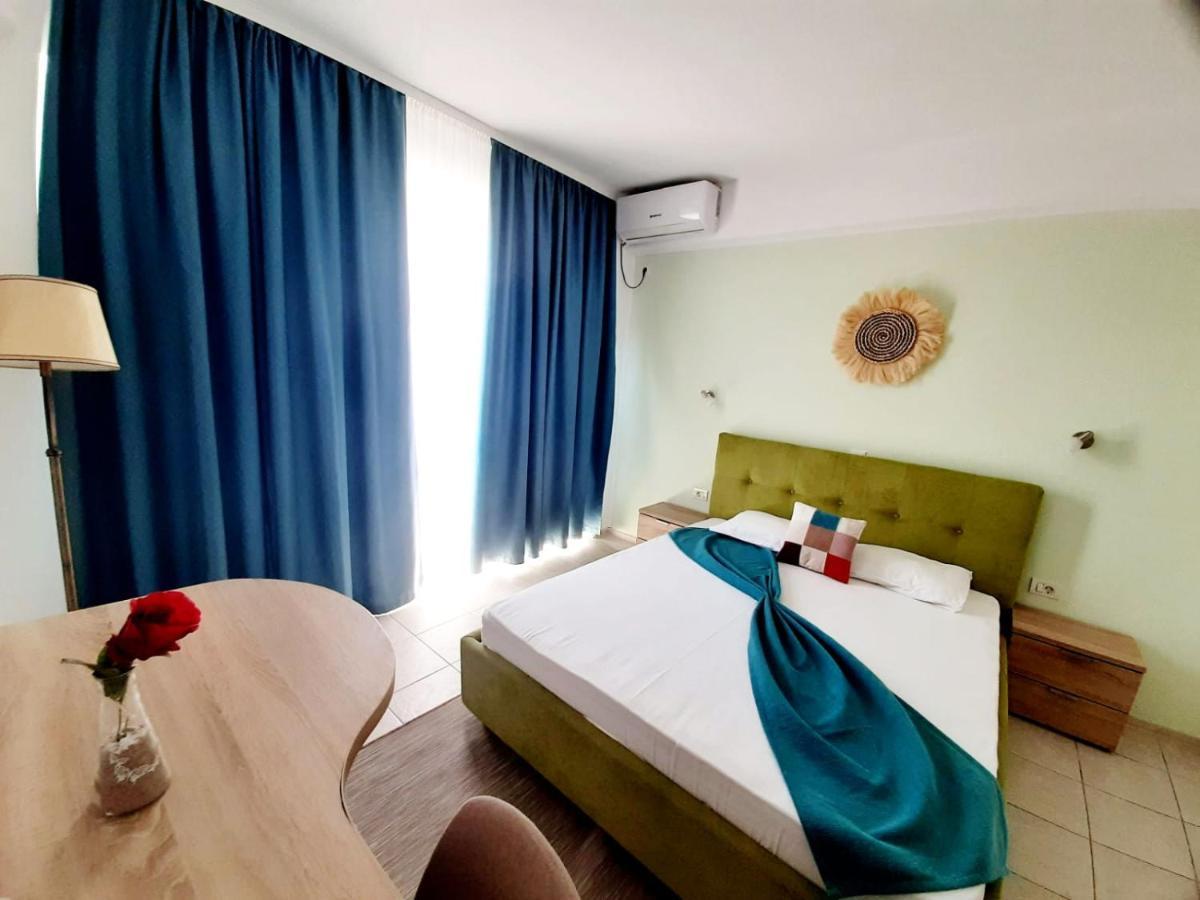 Adriano Pe Plaja Belona Hotel Eforie Nord Luaran gambar