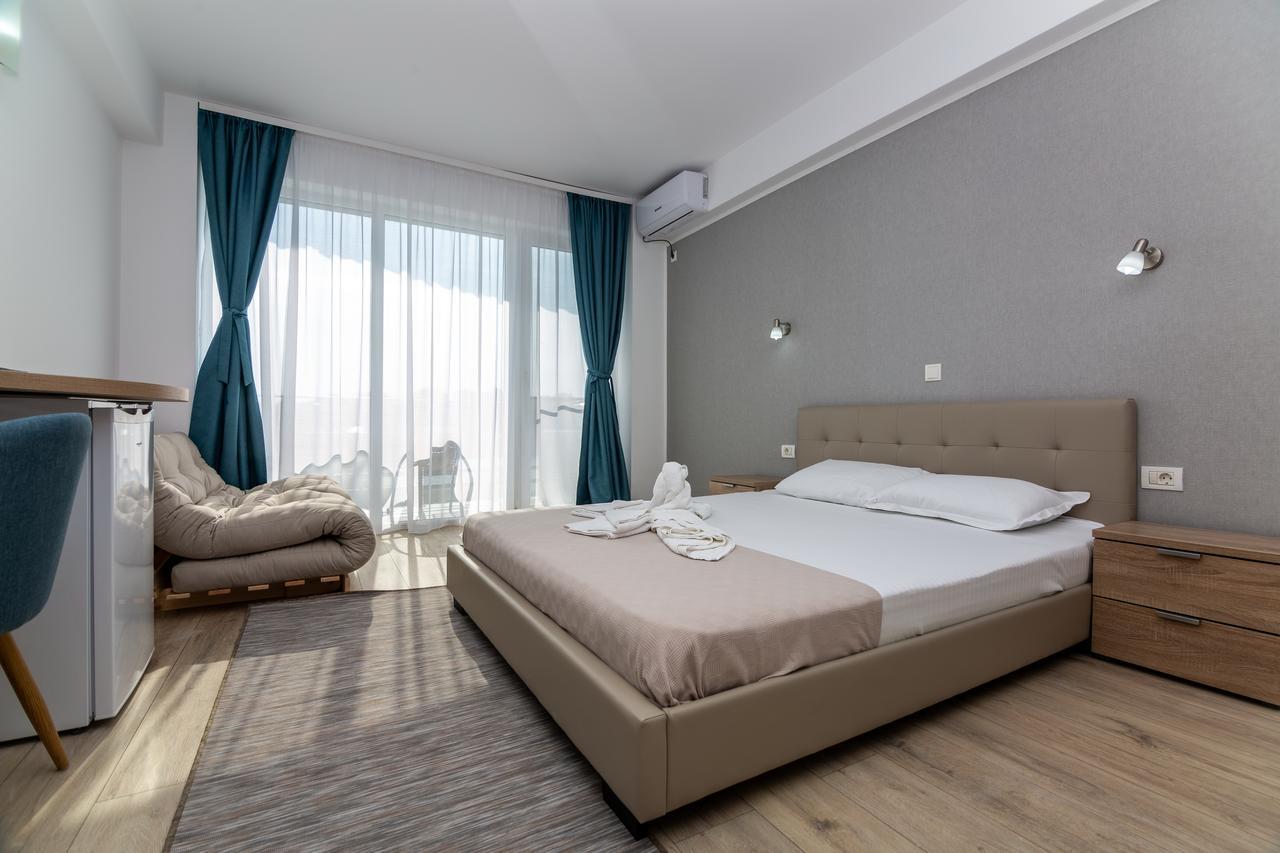 Adriano Pe Plaja Belona Hotel Eforie Nord Luaran gambar